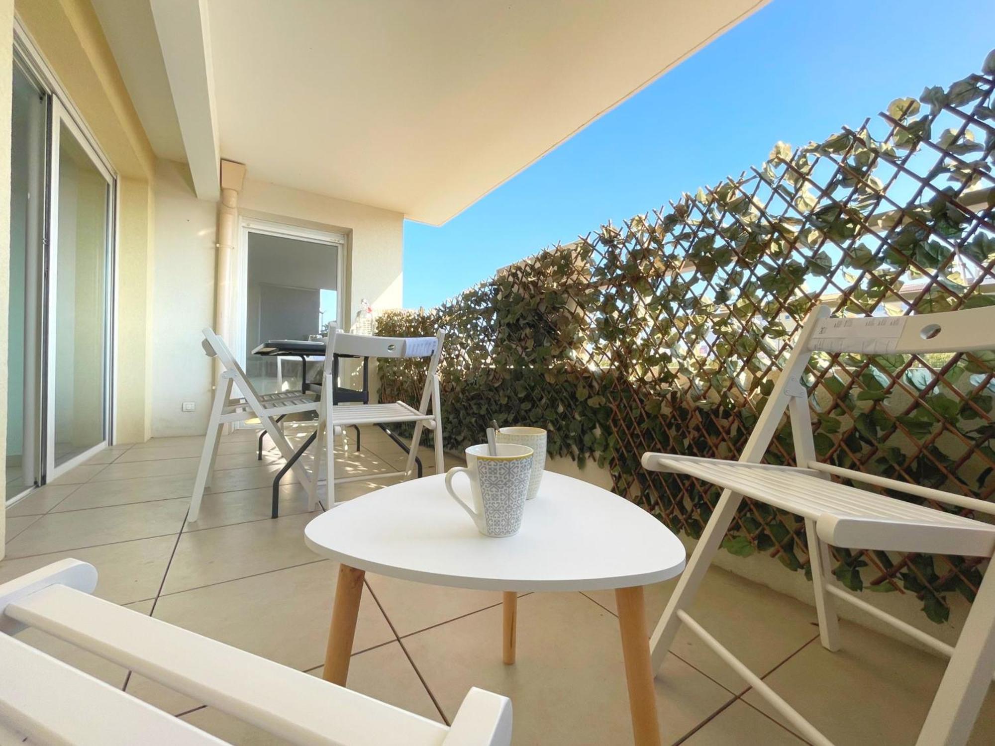 3P Climatise Avec Parking, Piscine, Proche Plage Et Commerces A Sete - Fr-1-338-497 Kültér fotó